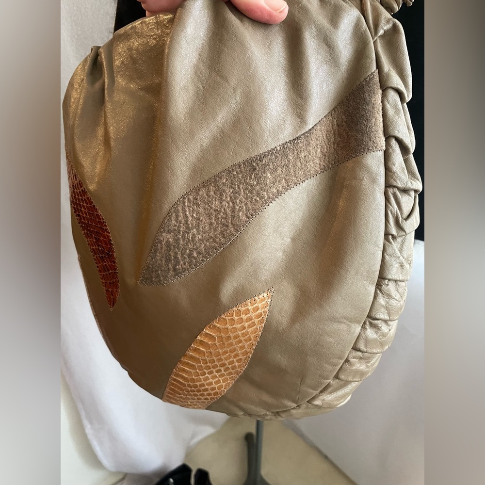 Vintage Cynthia Lockhart leather crossbody bag w snakeskin details - Picture 7 of 13